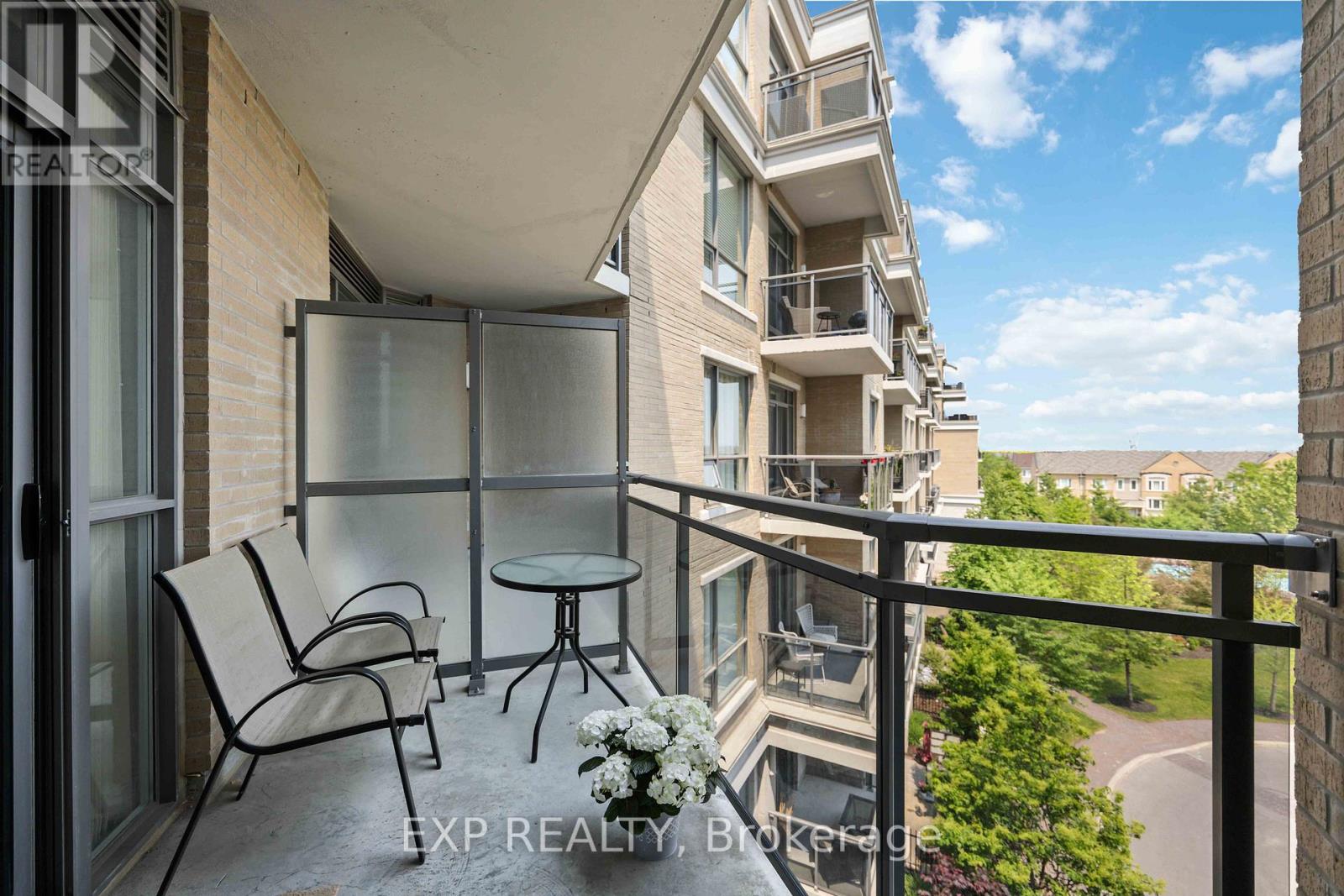 #432 -111 CIVIC SQUARE GATE, #432