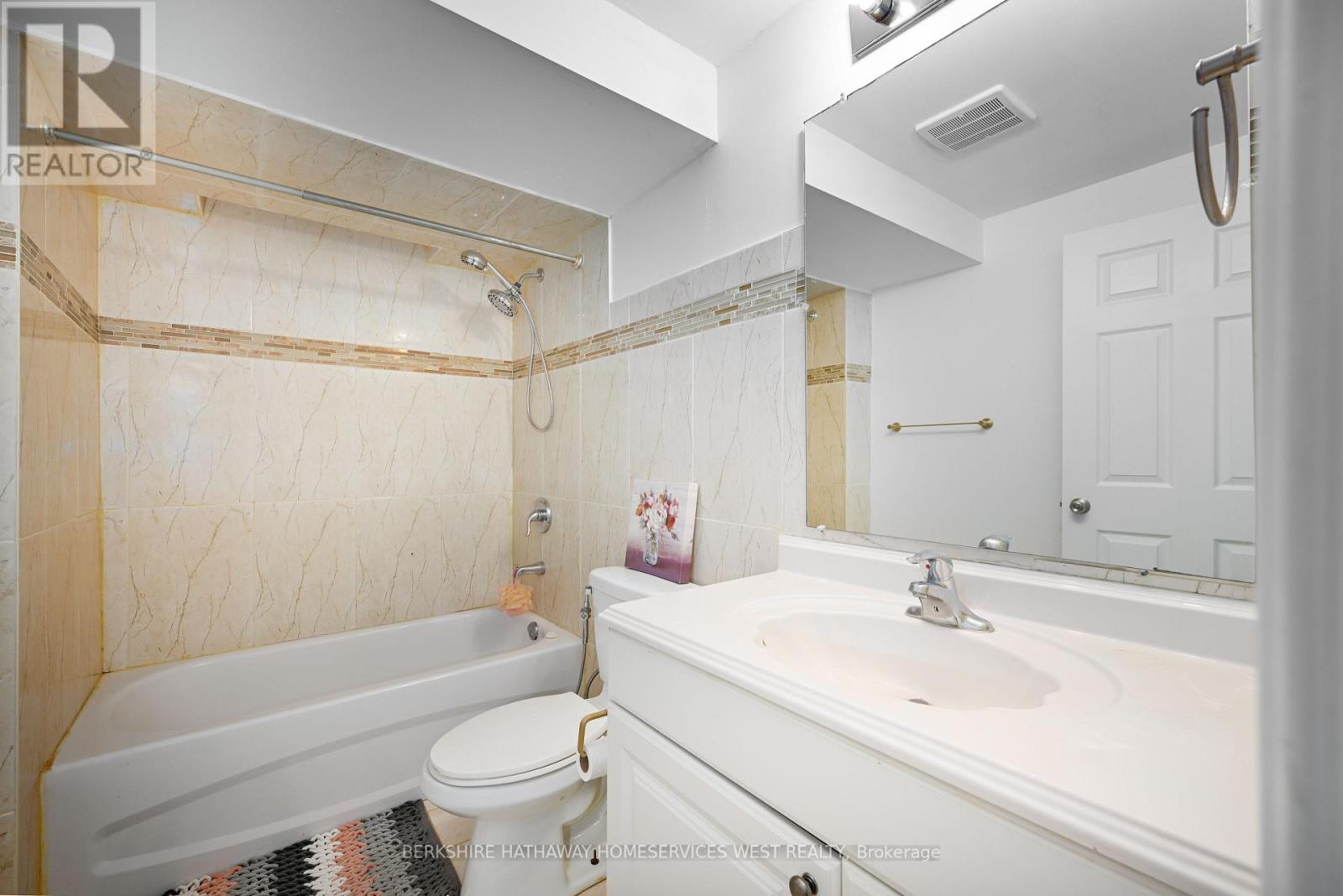 59 GWILLIMBURY DR