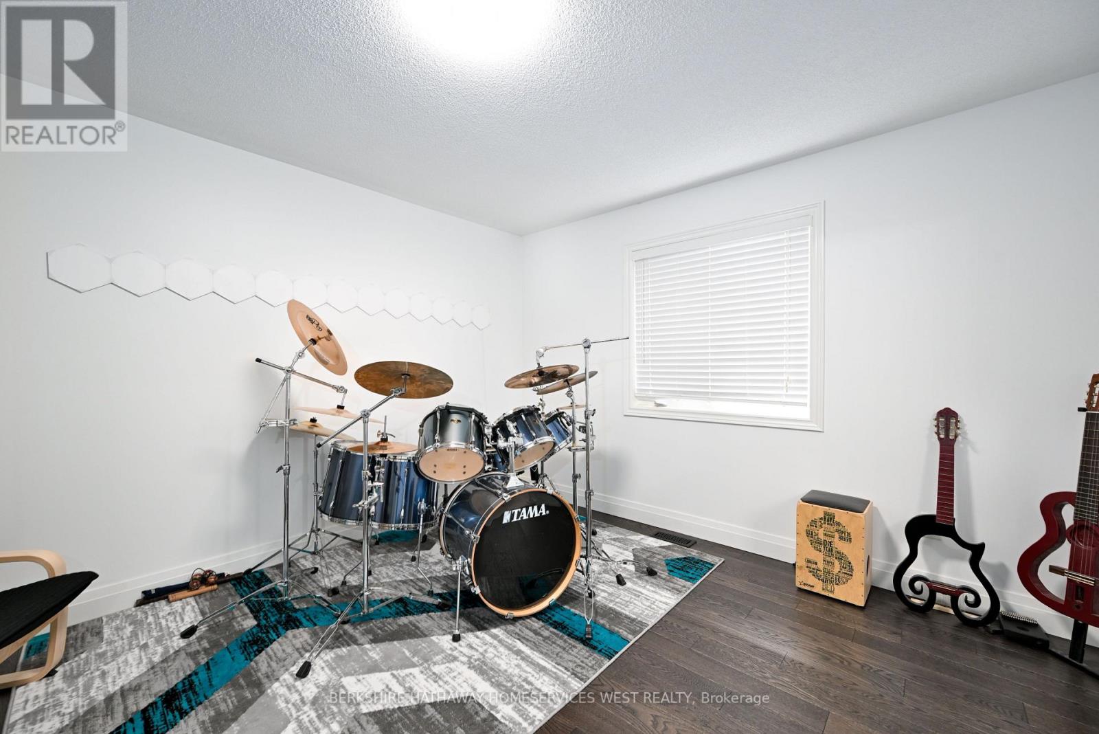 59 GWILLIMBURY DR