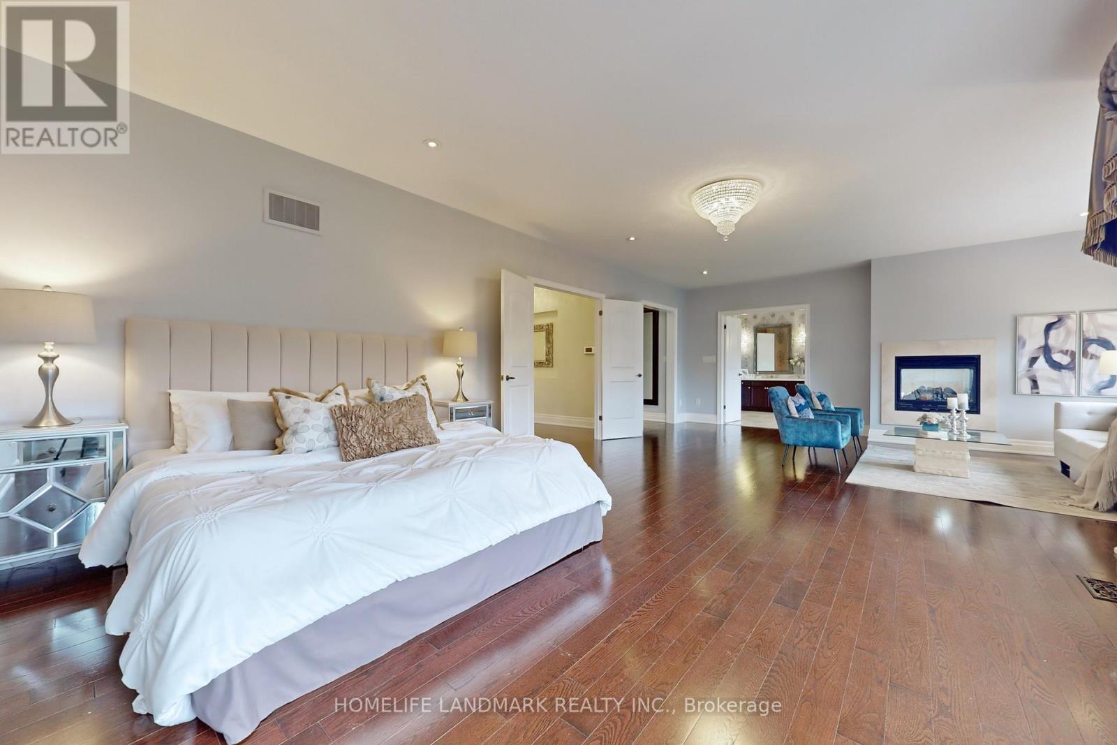 53 CARISBROOKE CIRC