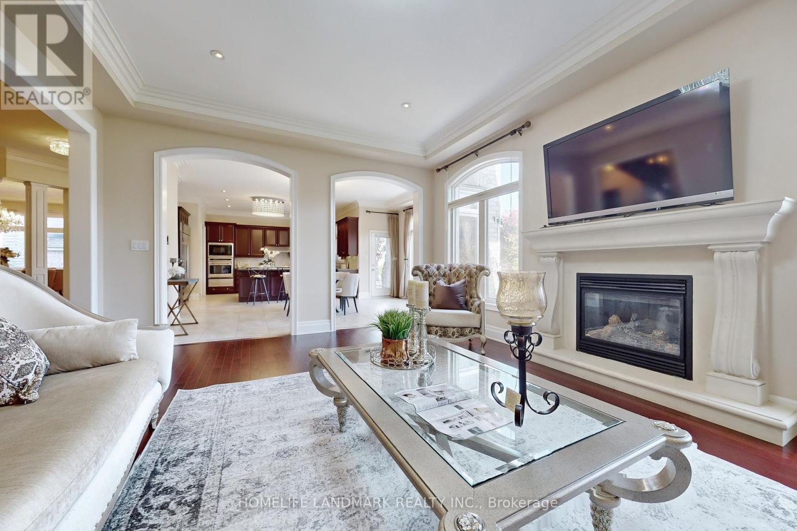53 CARISBROOKE CIRC