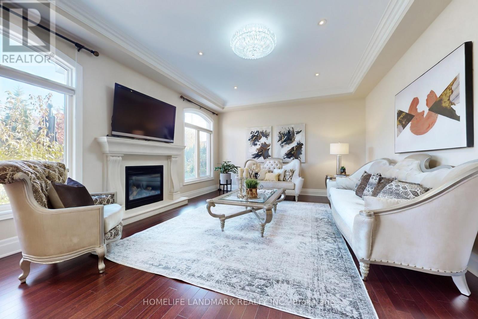 53 CARISBROOKE CIRC