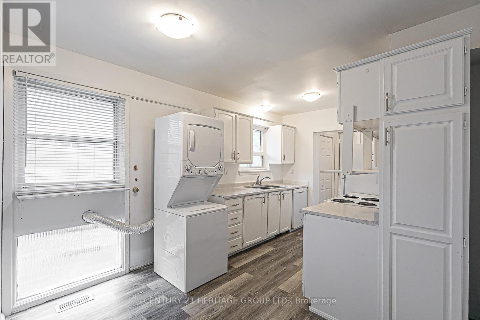 17 JASPER DR