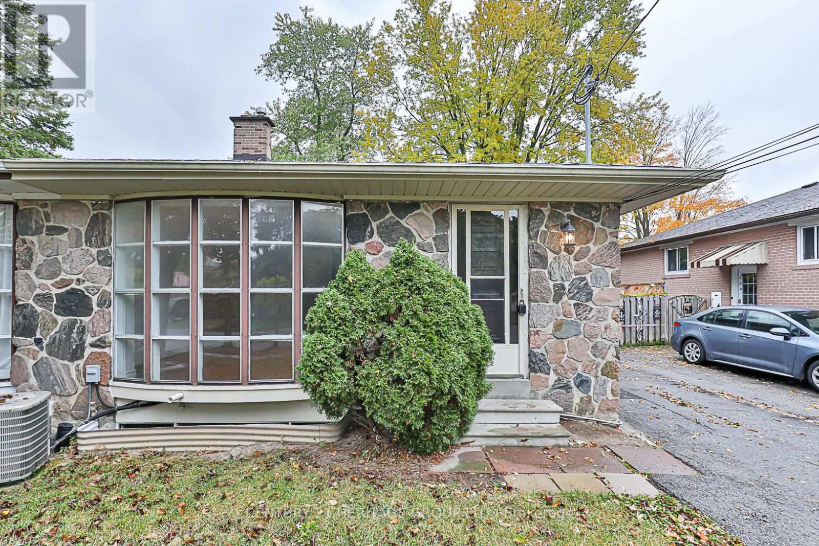 17 JASPER DR