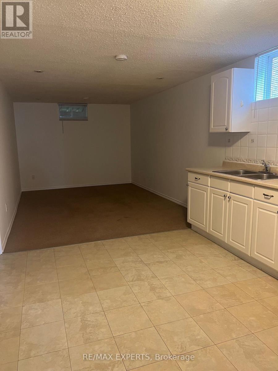 10 AISHFORD DR