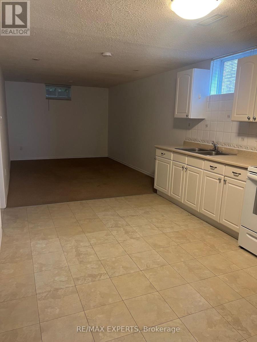 10 AISHFORD DR