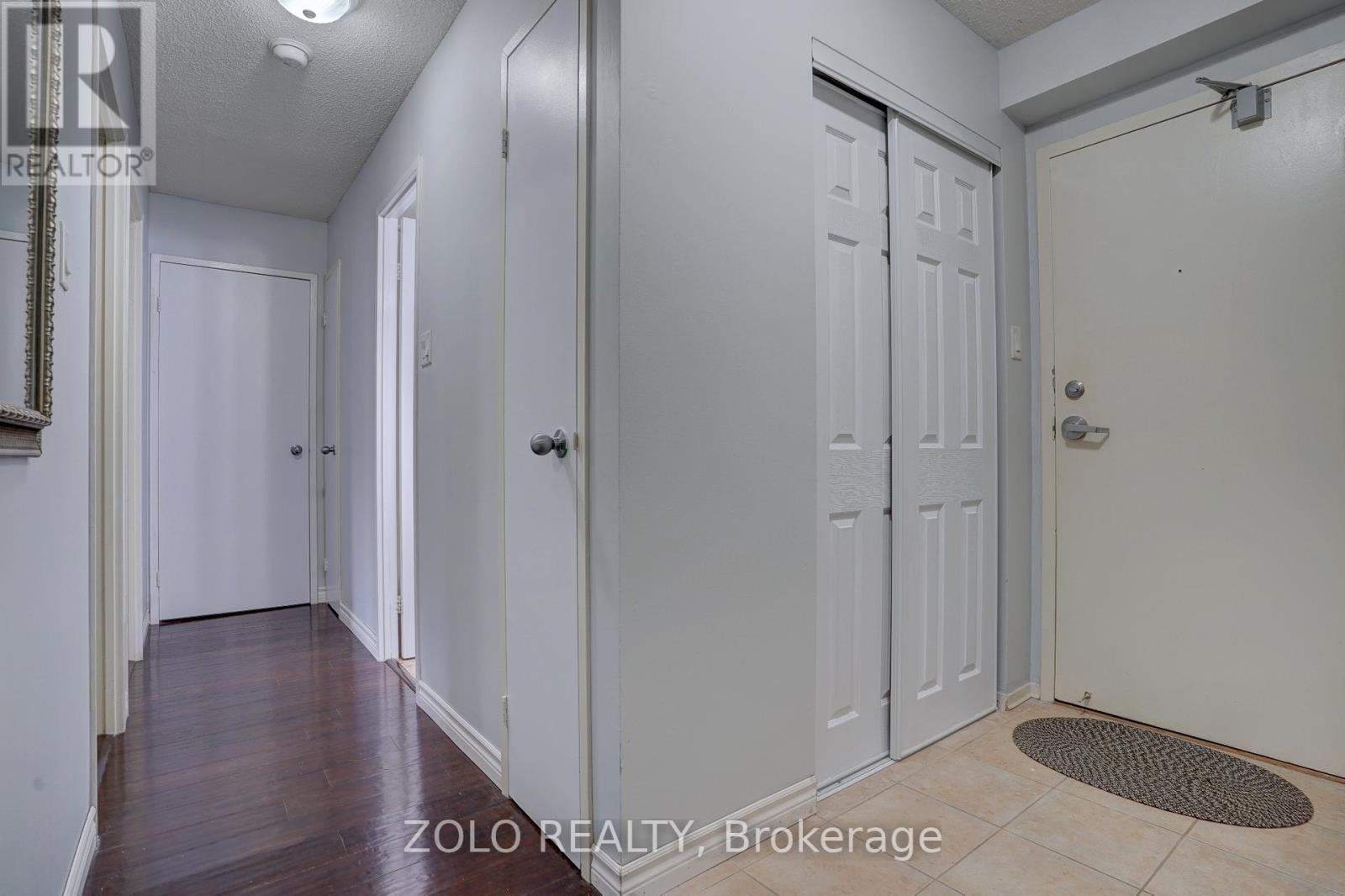 #812 -260 DAVIS DR, #812