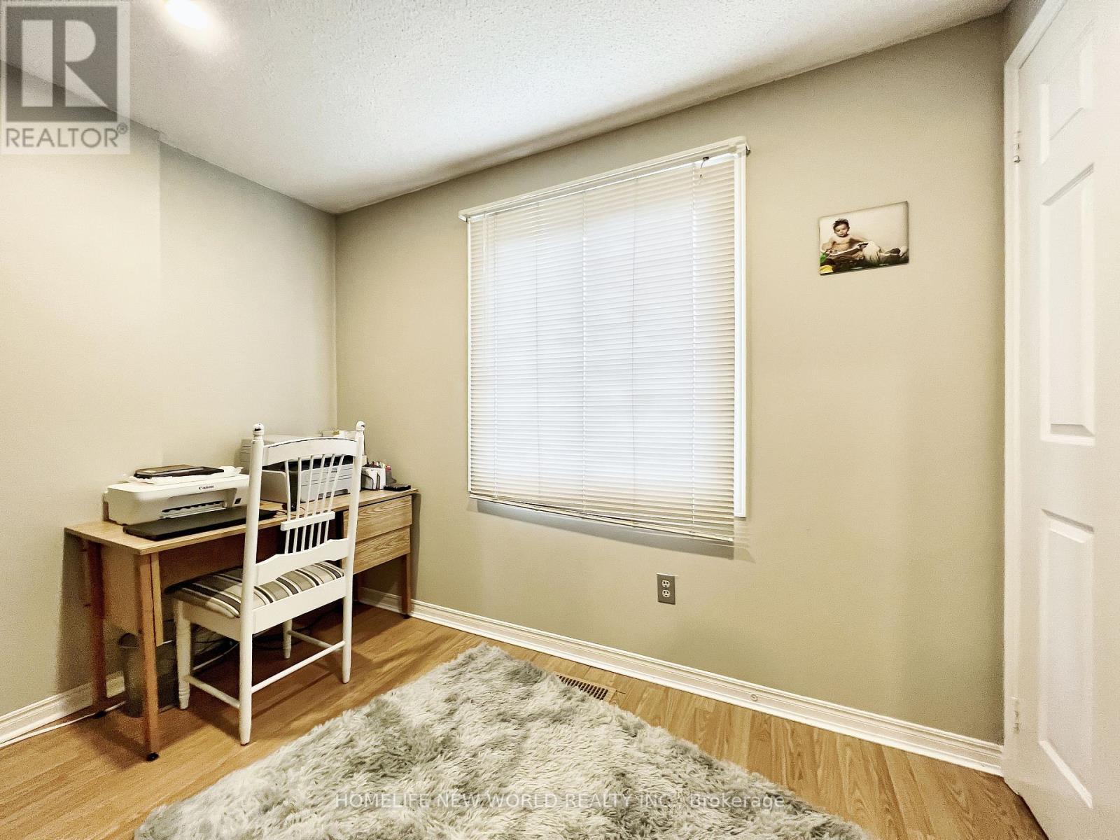 293 HAREWOOD BLVD