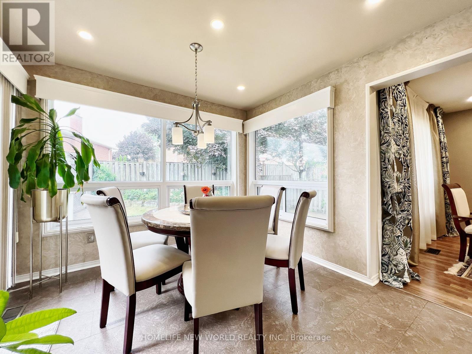 293 HAREWOOD BLVD