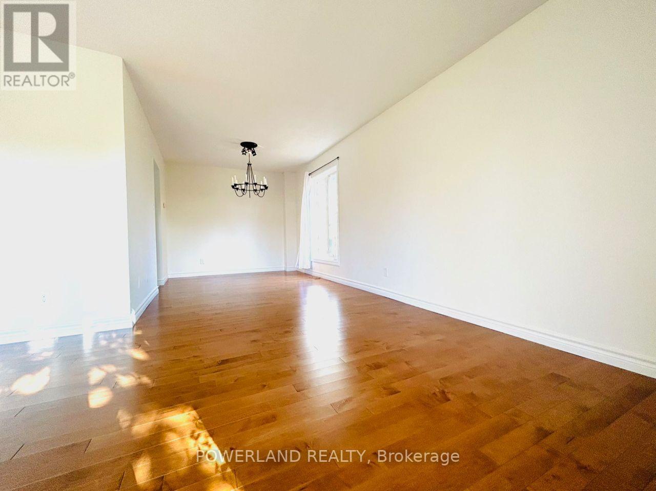57 SANDUSKY CRES