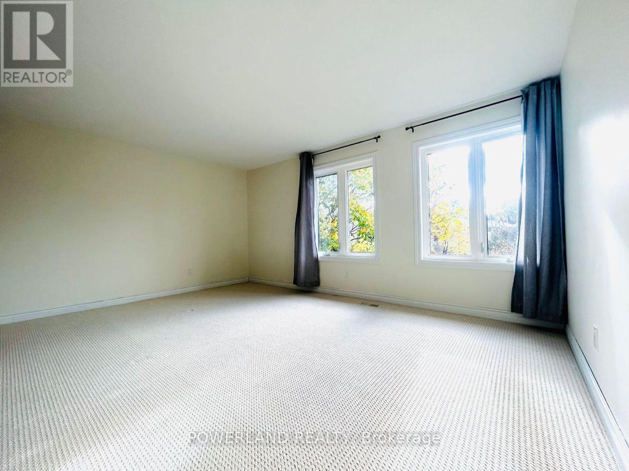 57 SANDUSKY CRES