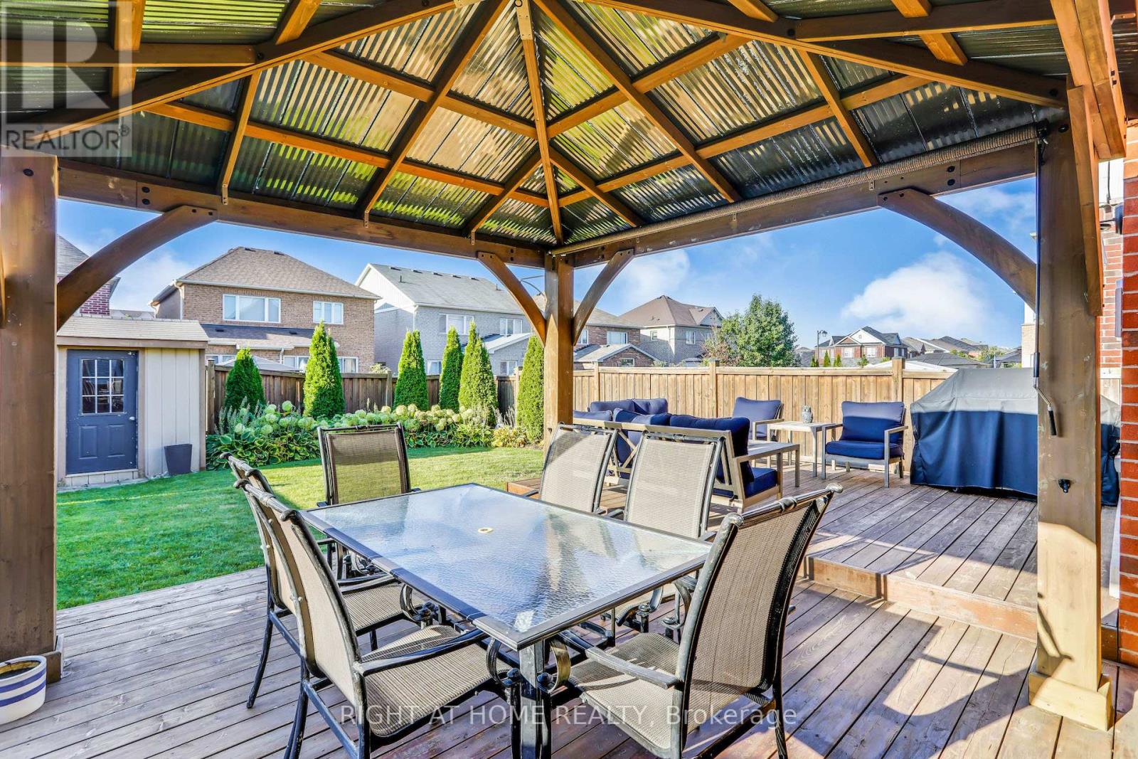 19 AMBERWING LANDING