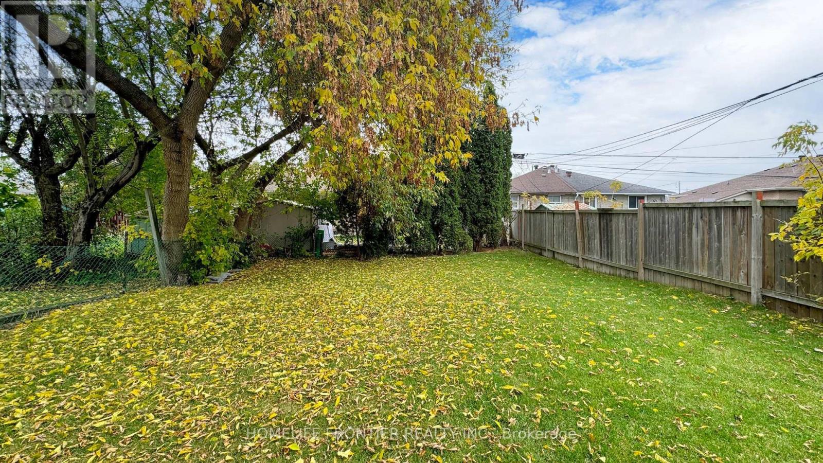 140 MAURICE CRT