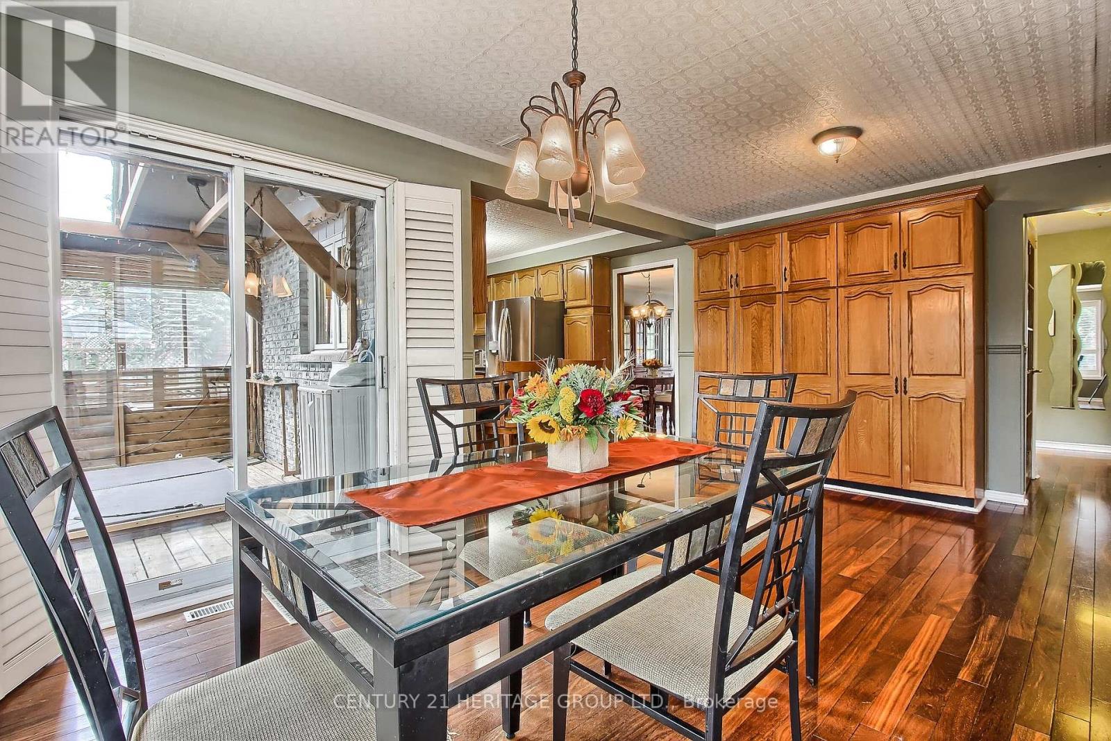 83 IMPERIAL CRES
