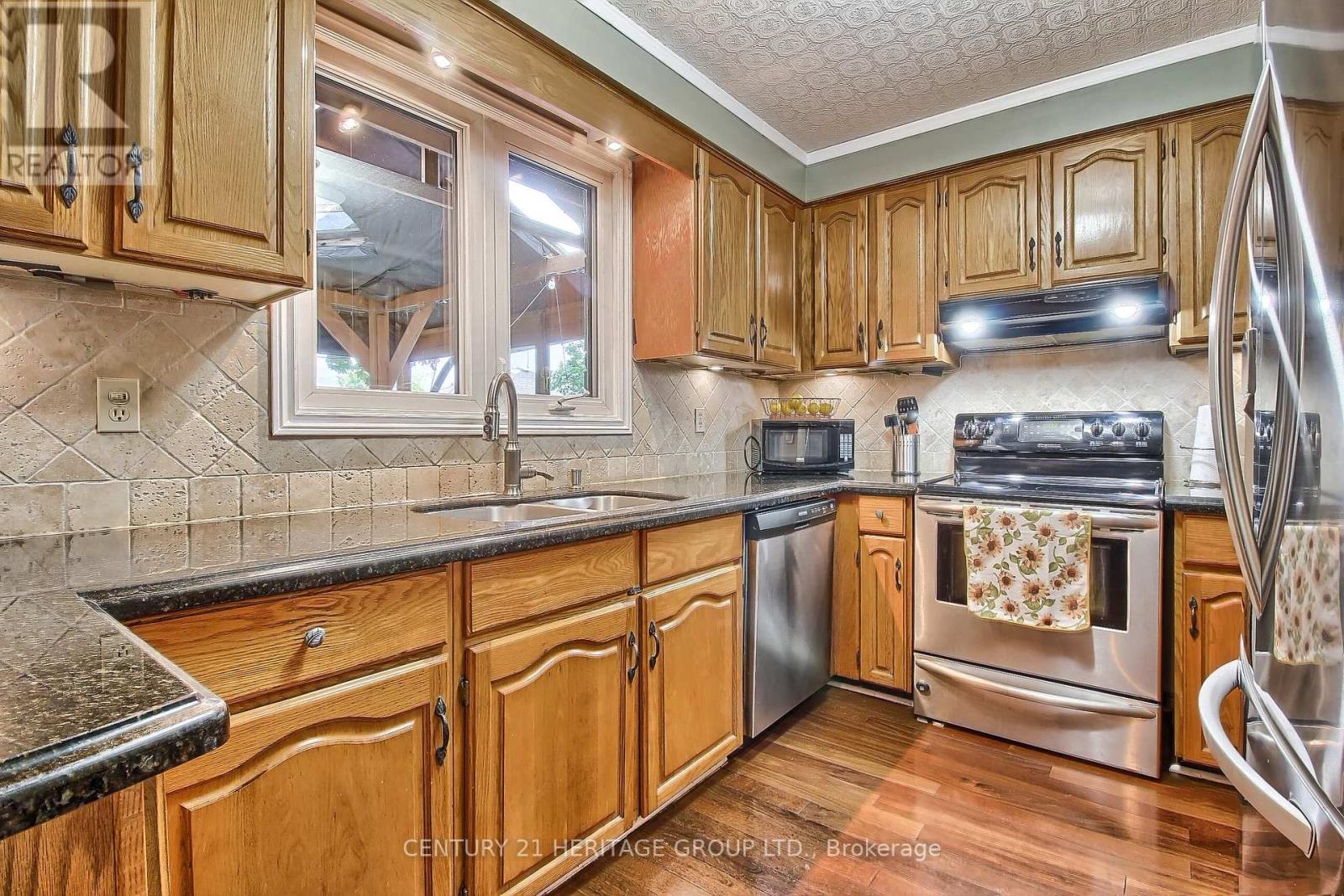 83 IMPERIAL CRES