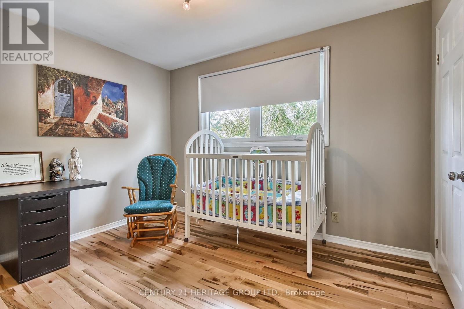 83 IMPERIAL CRES