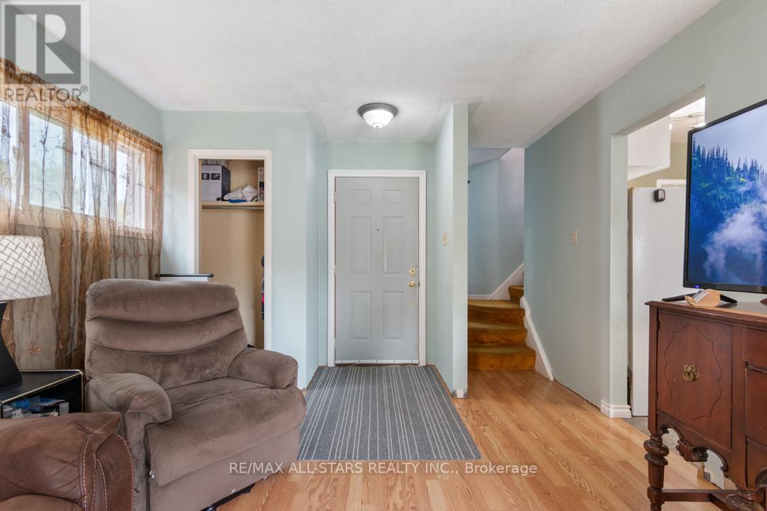 392 ANDREW ST
