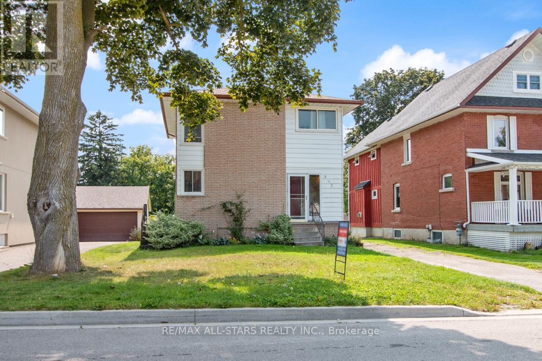 392 ANDREW ST