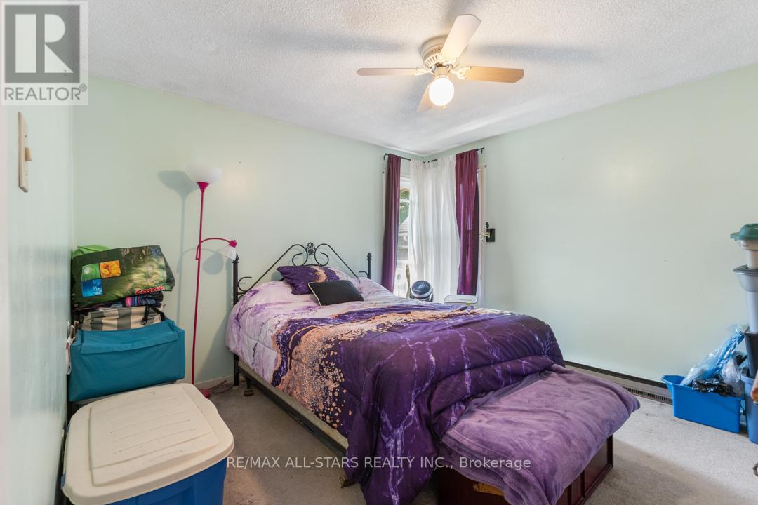 392 ANDREW ST