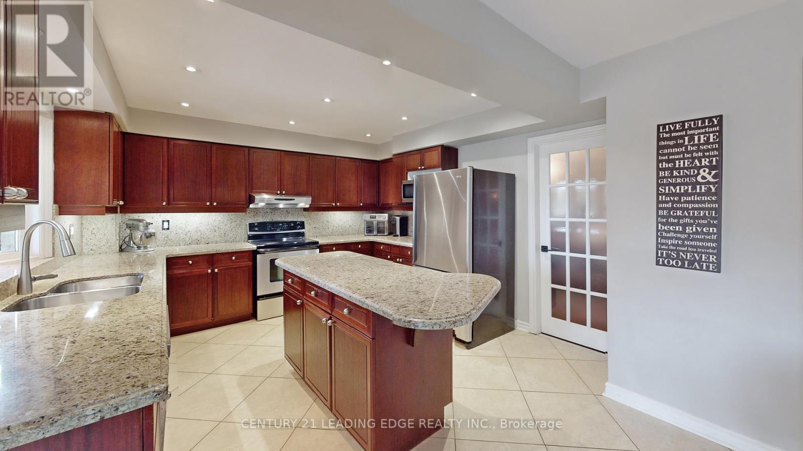 246 CORNER RIDGE RD