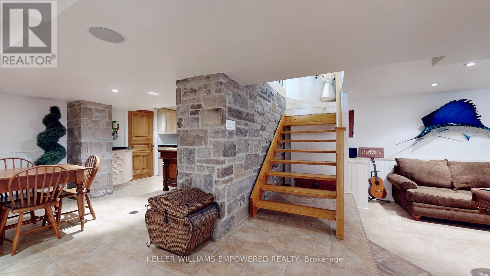 378 OLD BLOOMINGTON RD