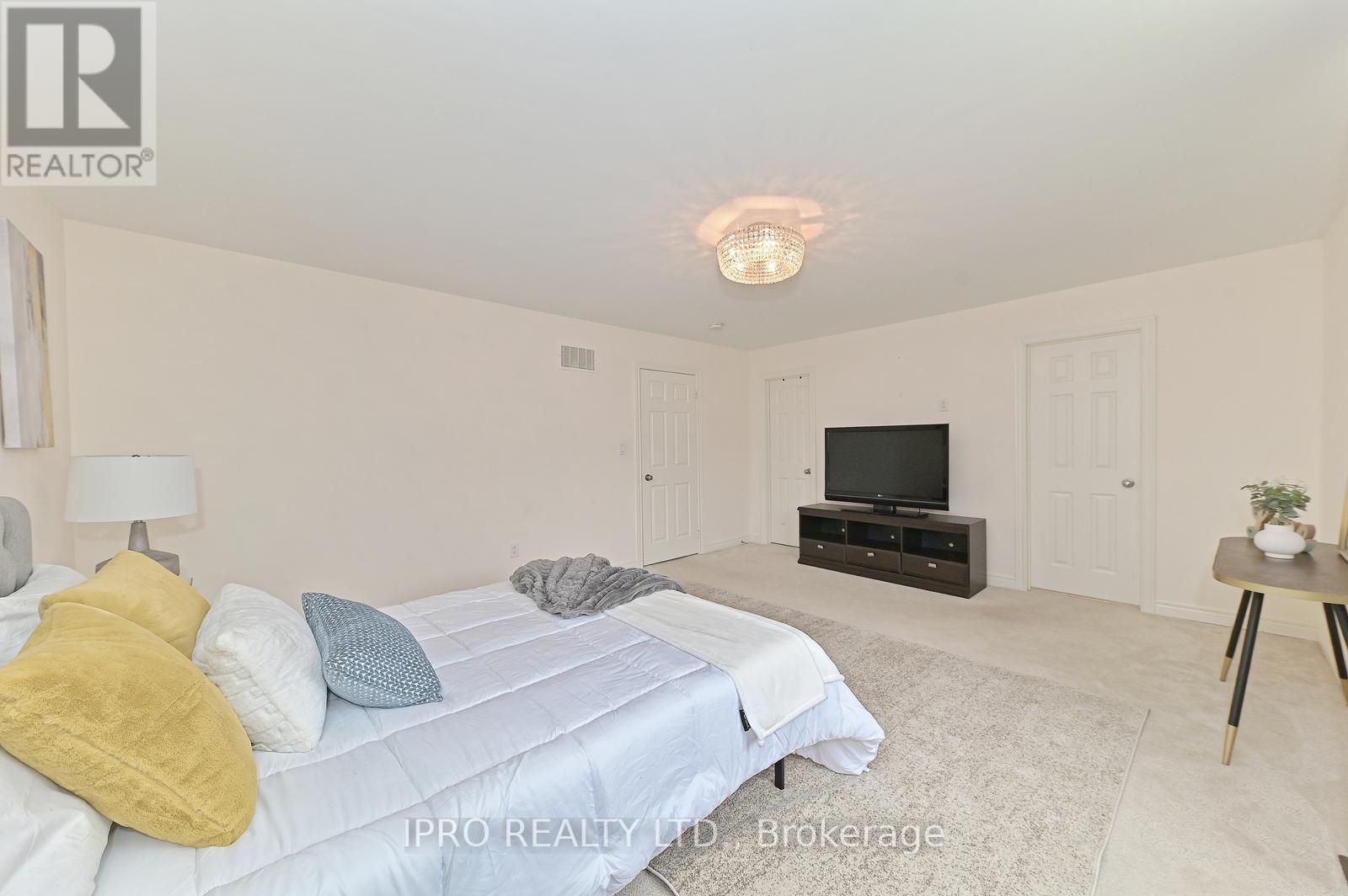34 BROOKVIEW DR
