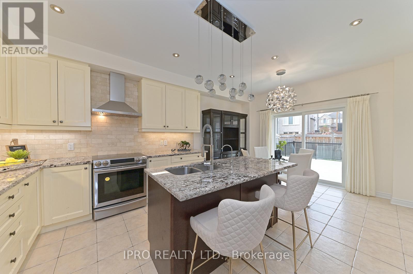 34 BROOKVIEW DR