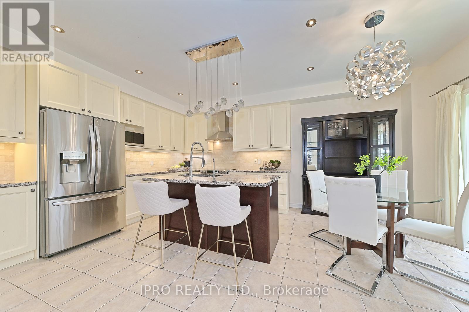 34 BROOKVIEW DR