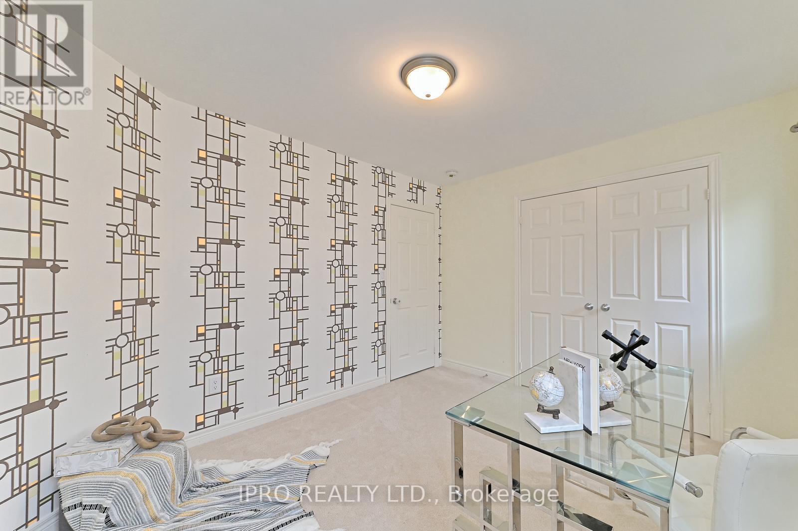 34 BROOKVIEW DR