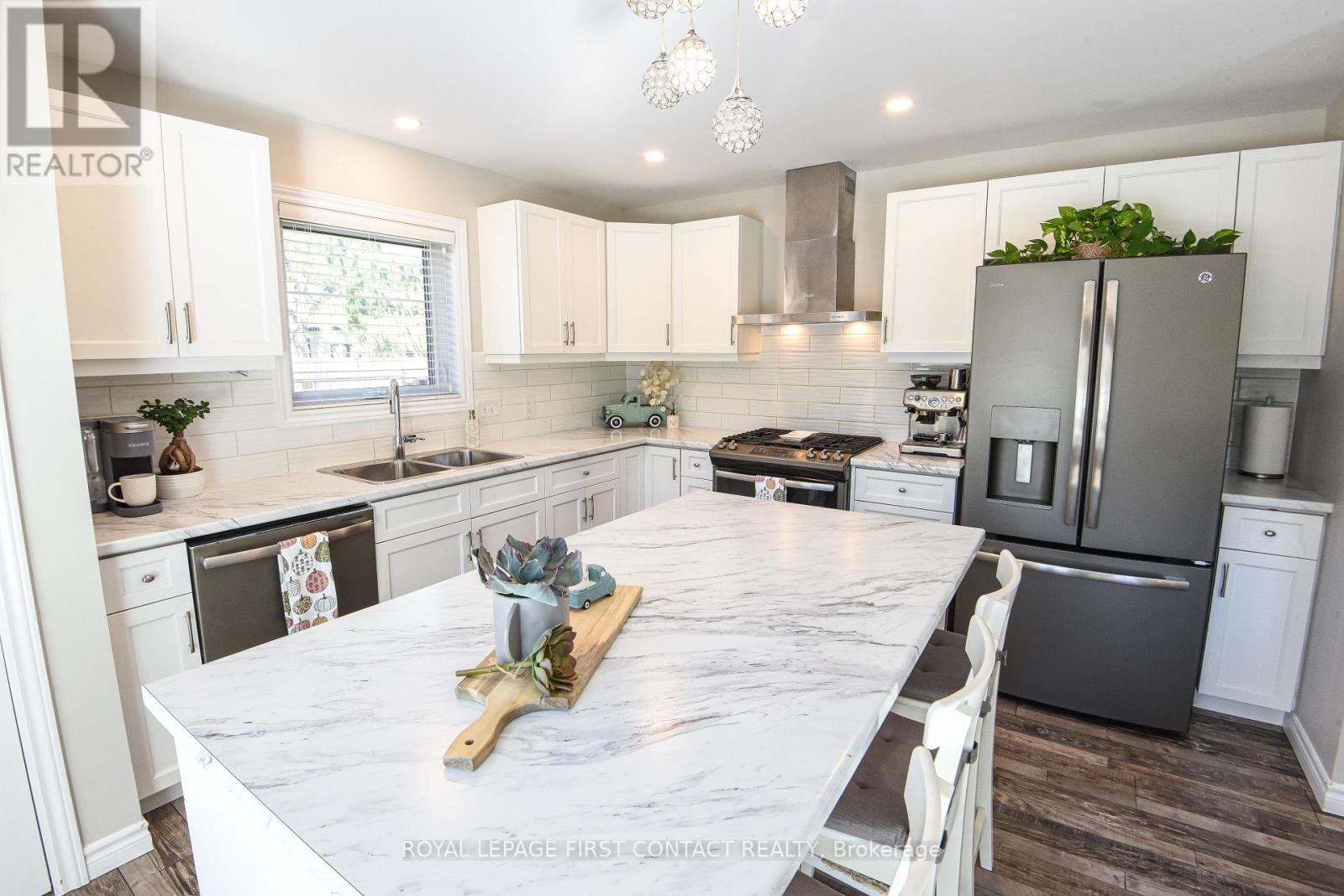 2592 25TH SIDEROAD