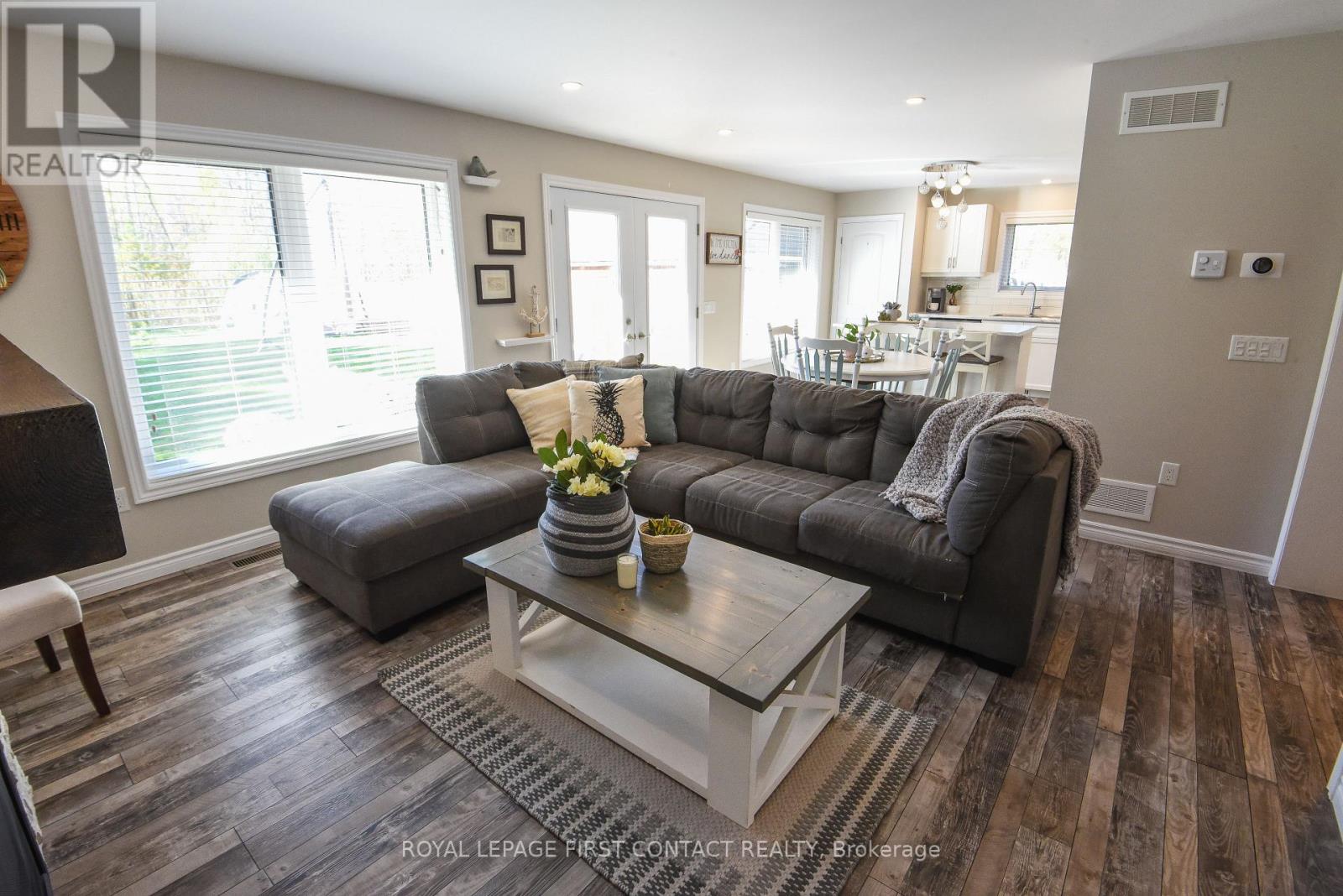 2592 25TH SIDEROAD