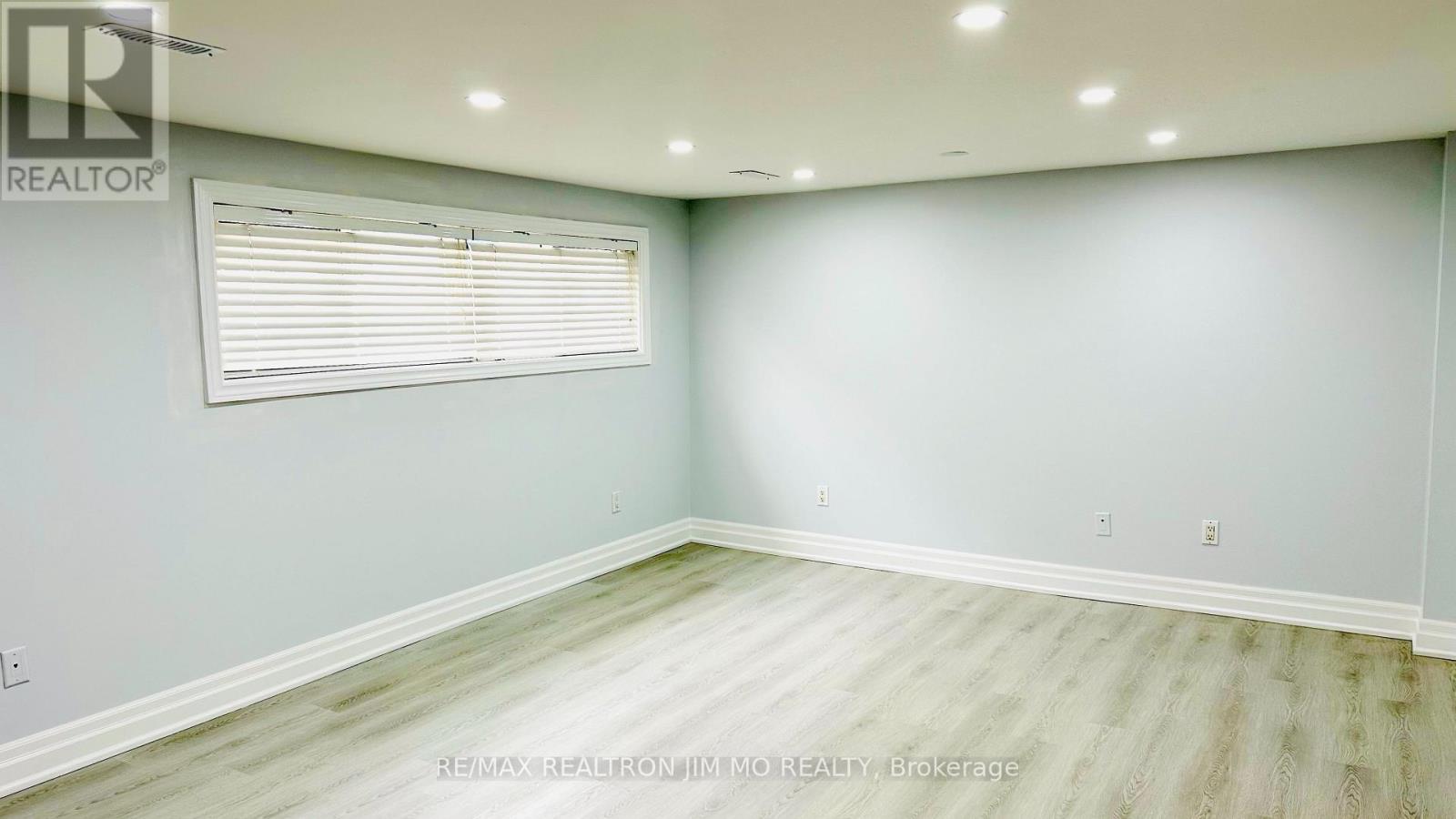 #BSMT -90 BOOTHBAY CRES, #Bsmt