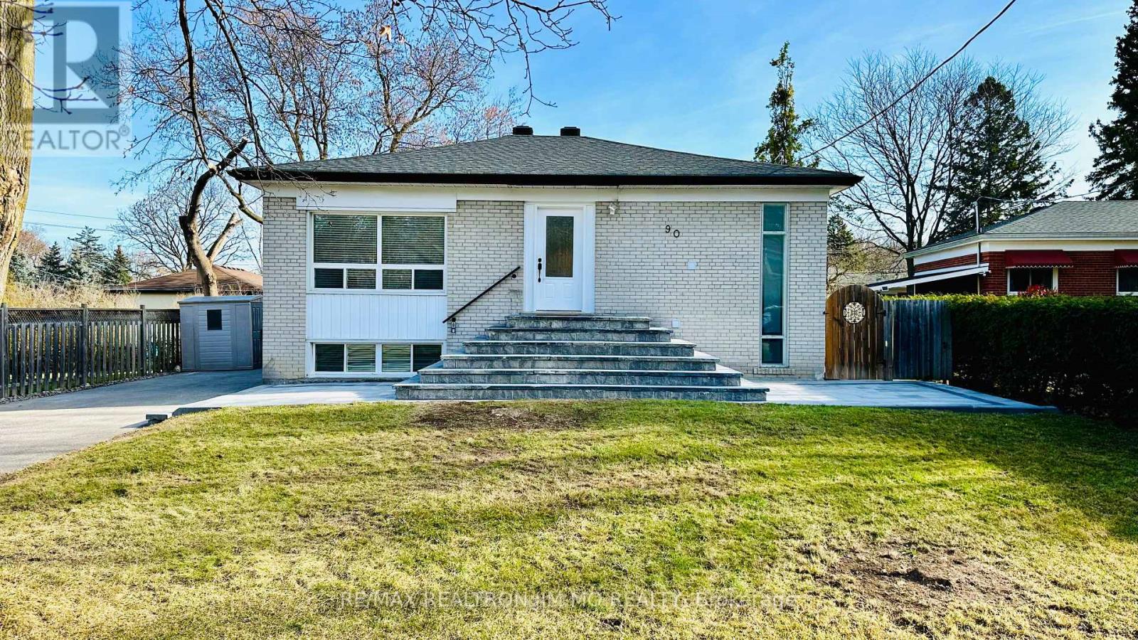#BSMT -90 BOOTHBAY CRES, #Bsmt