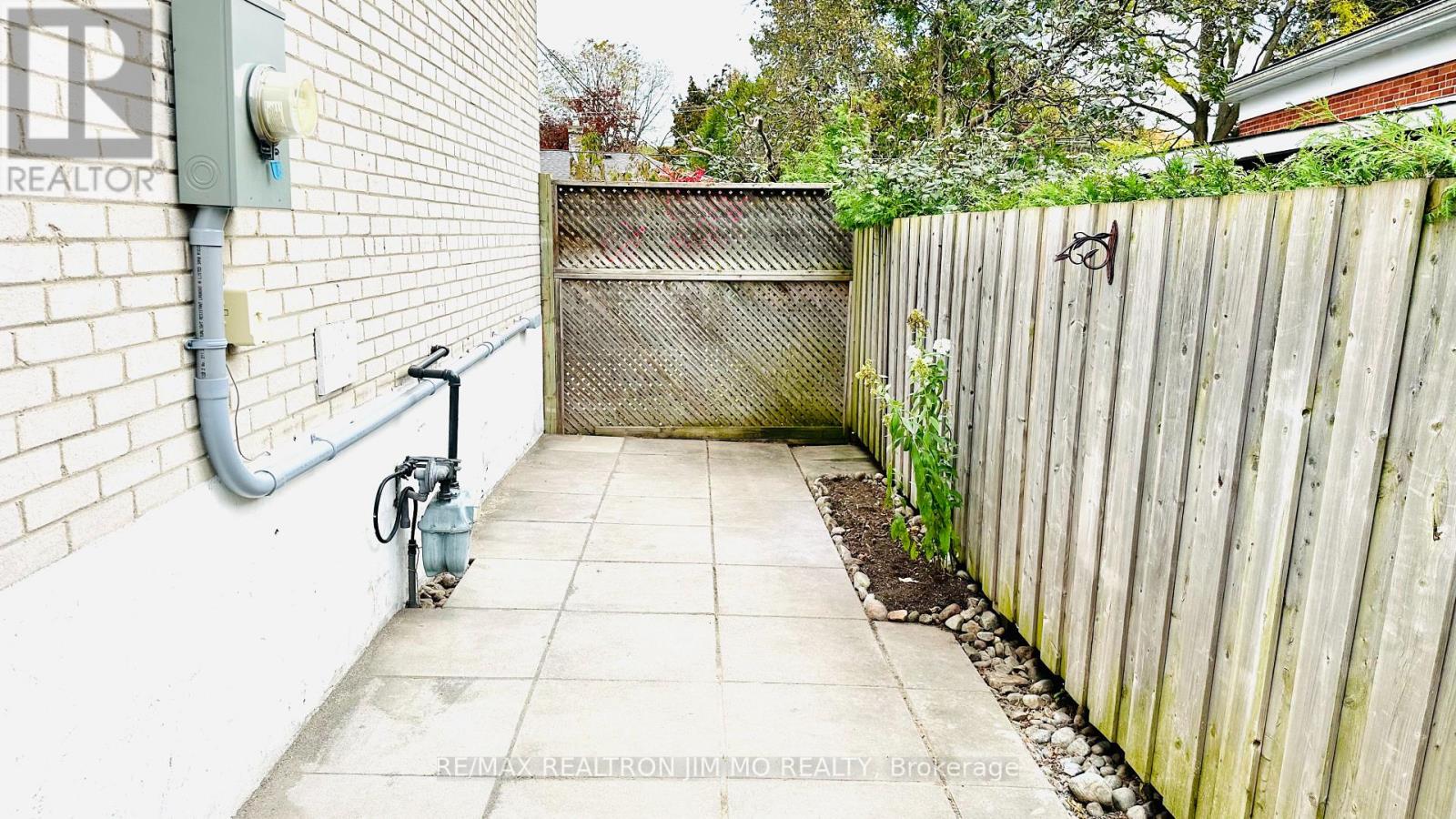 #BSMT -90 BOOTHBAY CRES, #Bsmt