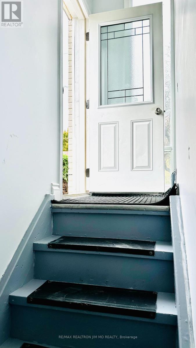 #BSMT -90 BOOTHBAY CRES, #Bsmt