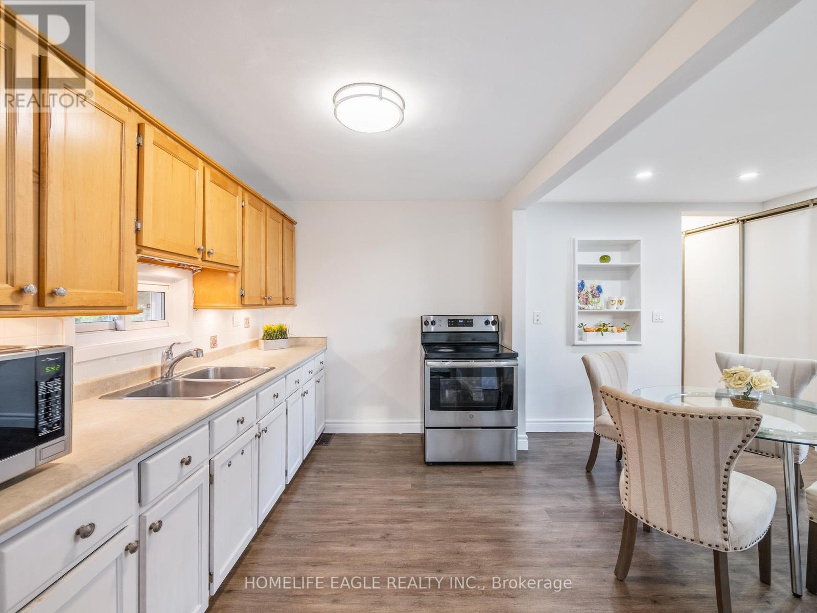 75 DENNE BLVD