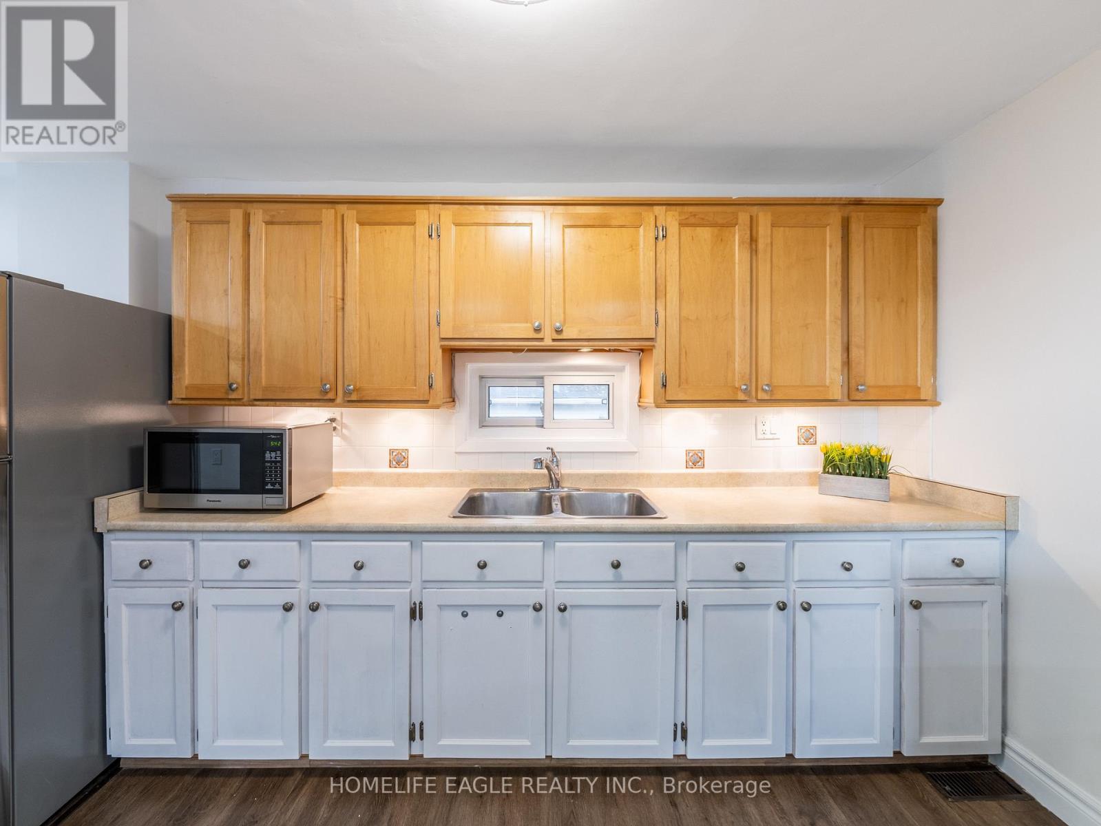 75 DENNE BLVD
