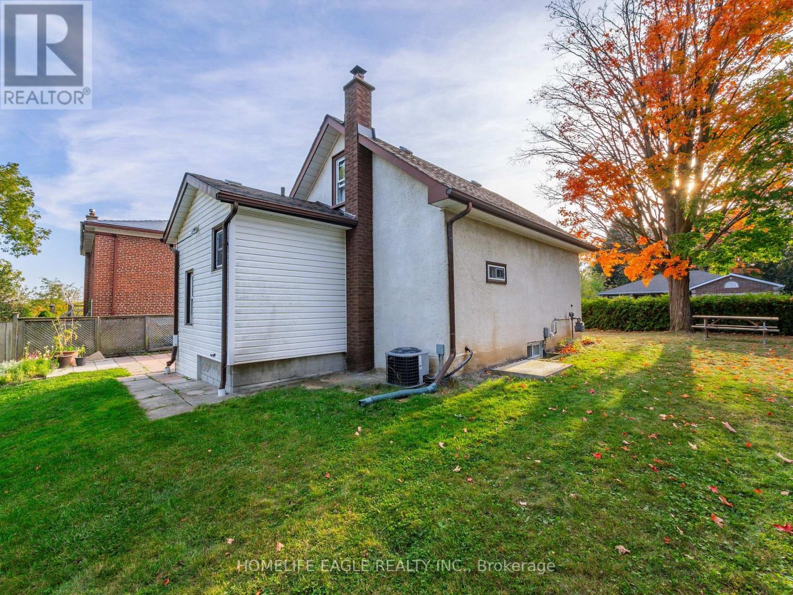 75 DENNE BLVD