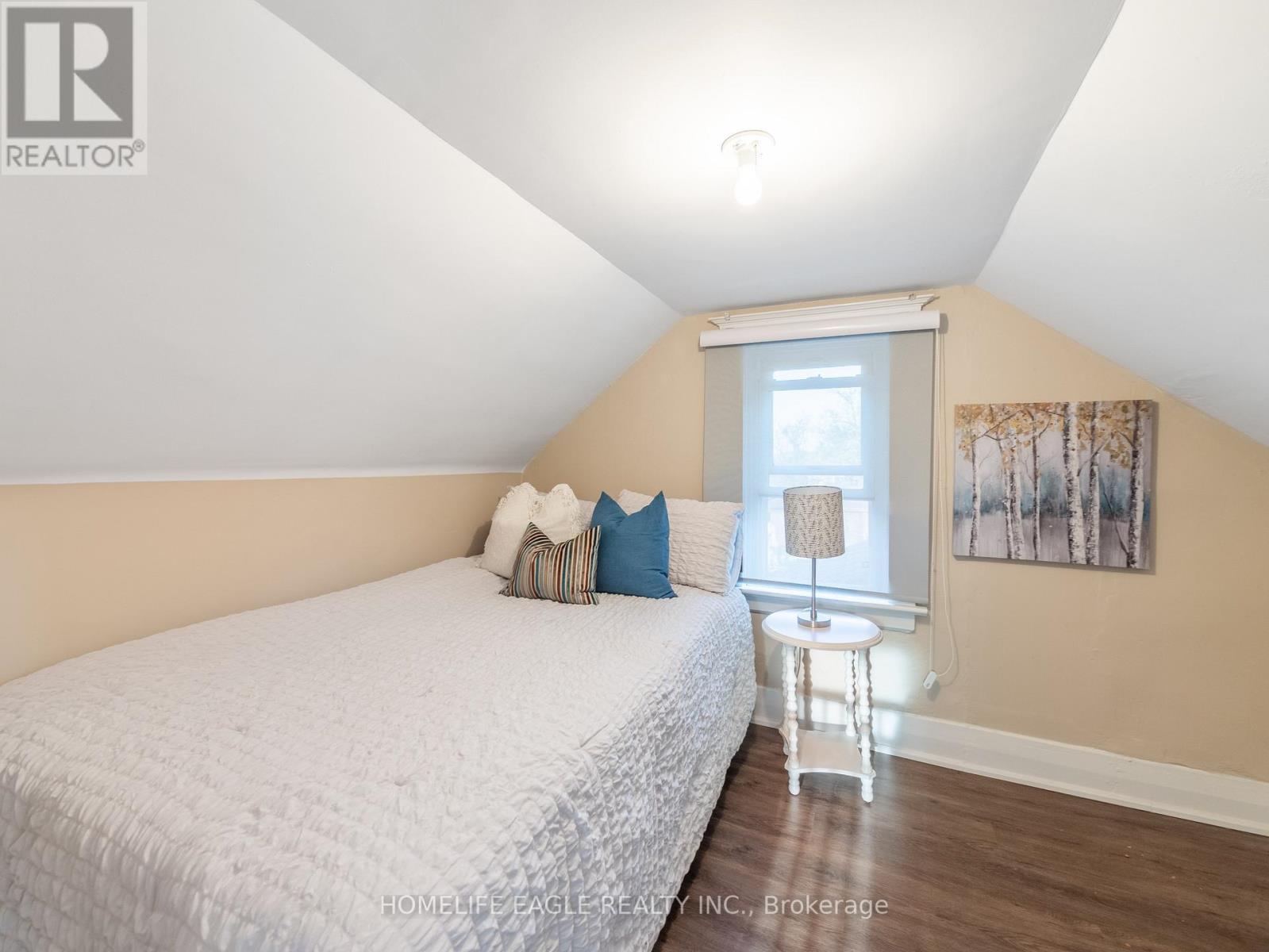 75 DENNE BLVD