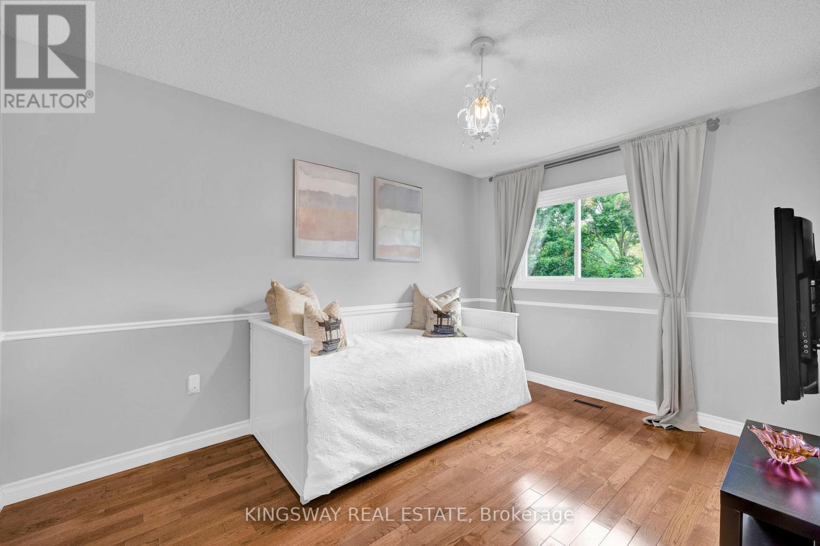 22 BAYCROFT LANE