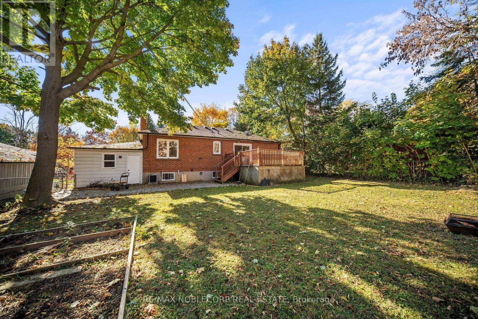 54 MONKSWOOD CRES