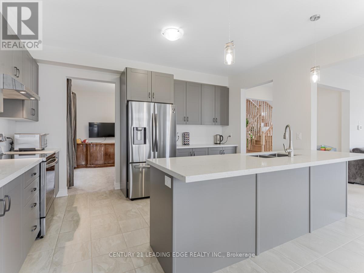 109 STRACHAN TR