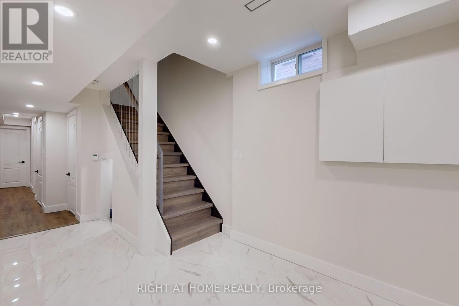 83 BANBROOKE CRES