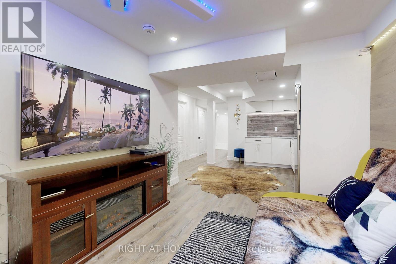 83 BANBROOKE CRES