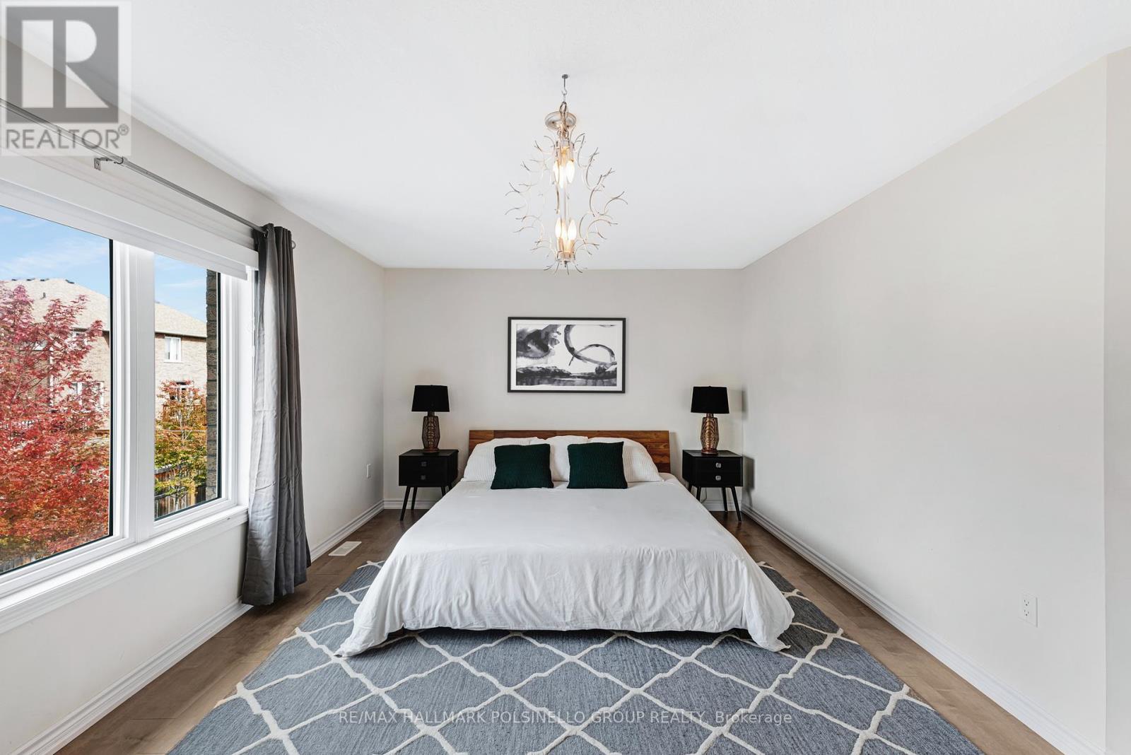 197 HOPKINS CRES