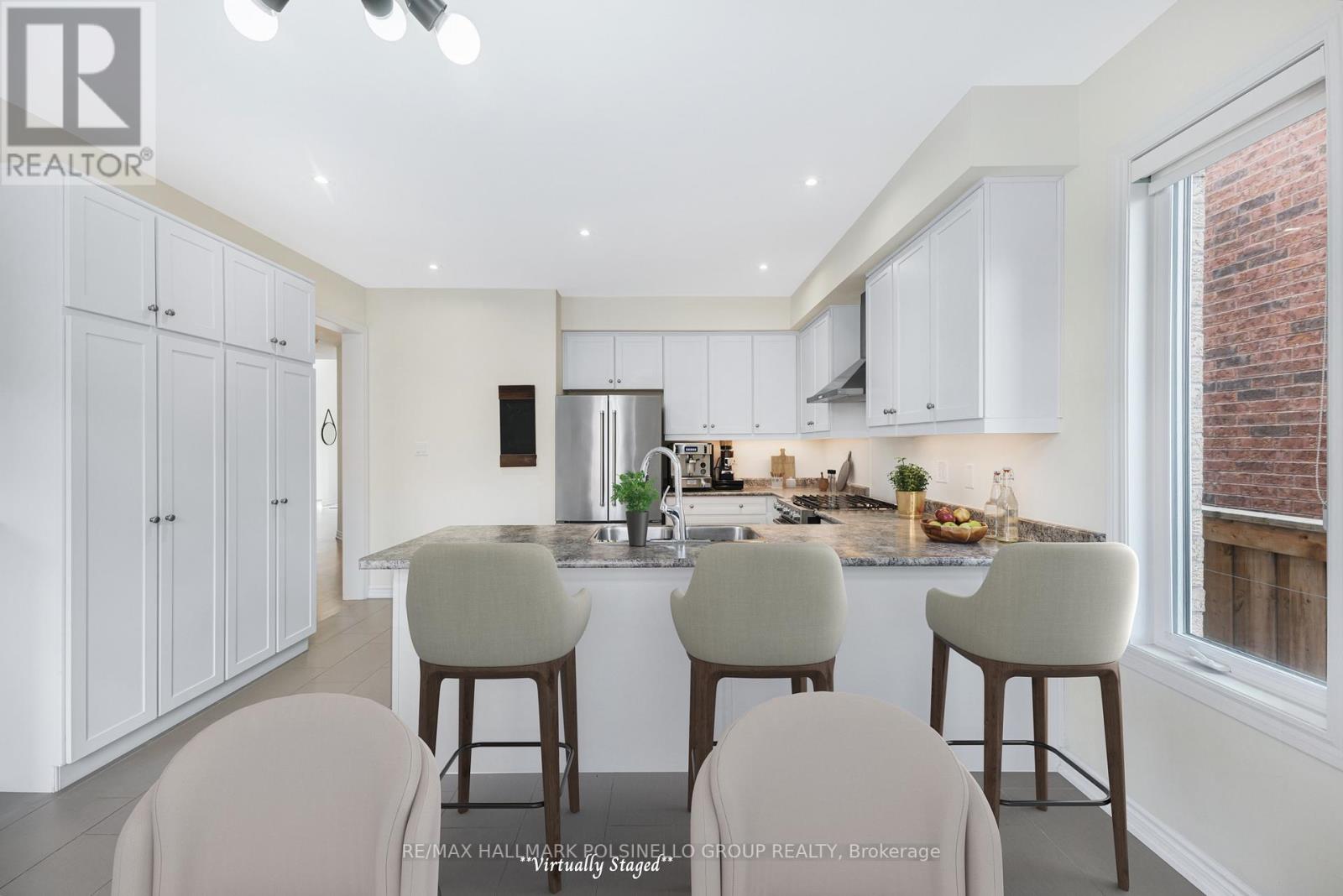 197 HOPKINS CRES