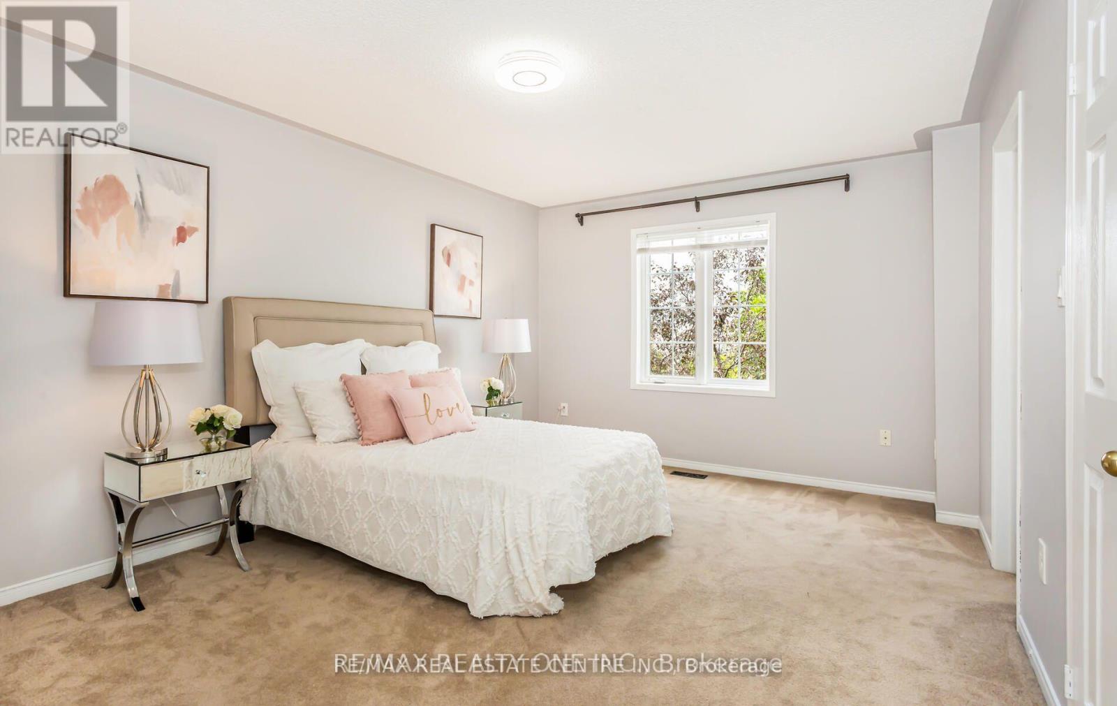 405 HOLLANDVIEW TR