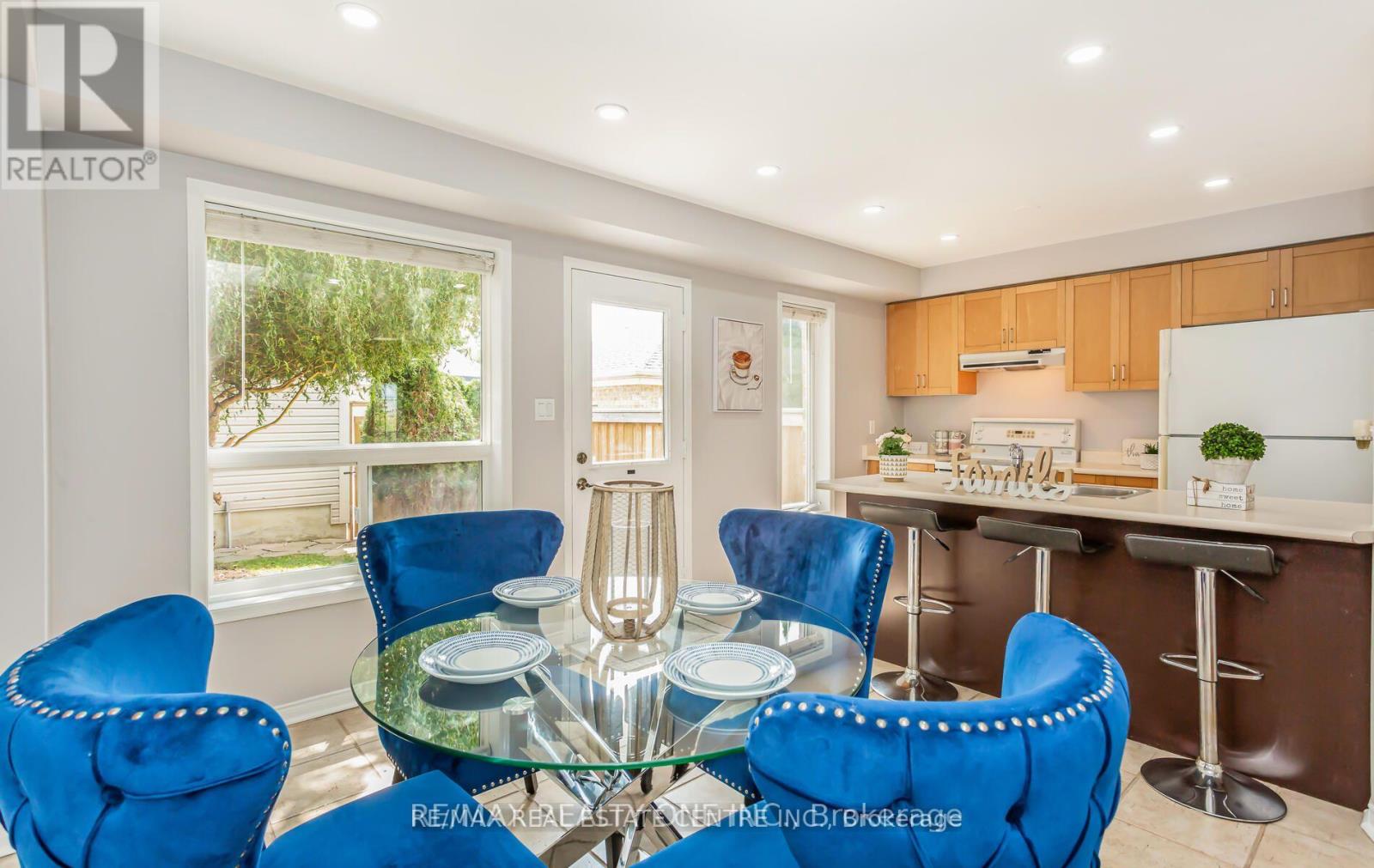 405 HOLLANDVIEW TR