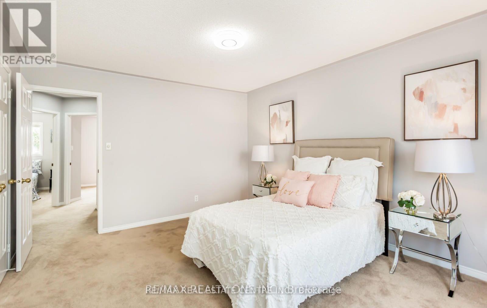 405 HOLLANDVIEW TR