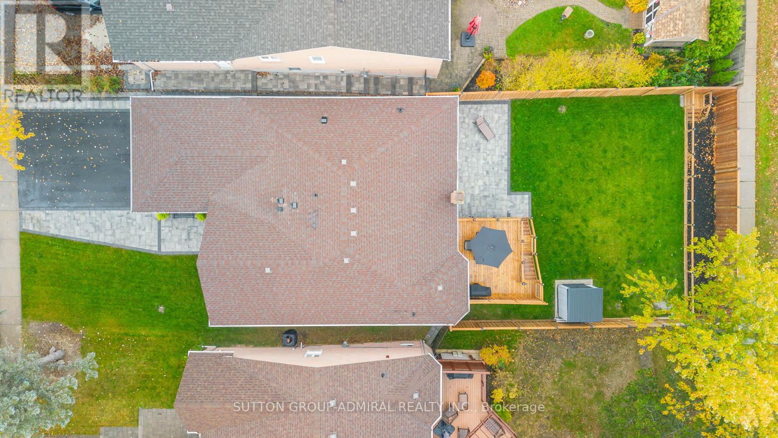18 HASKELL CRES